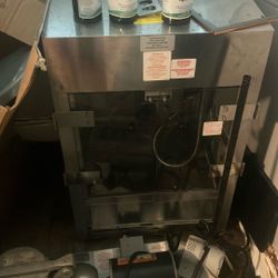Pop Corn Machine