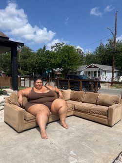 Sectional 🚚 Delivery Available