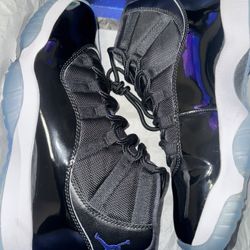 Jordan 11  (space Jam)