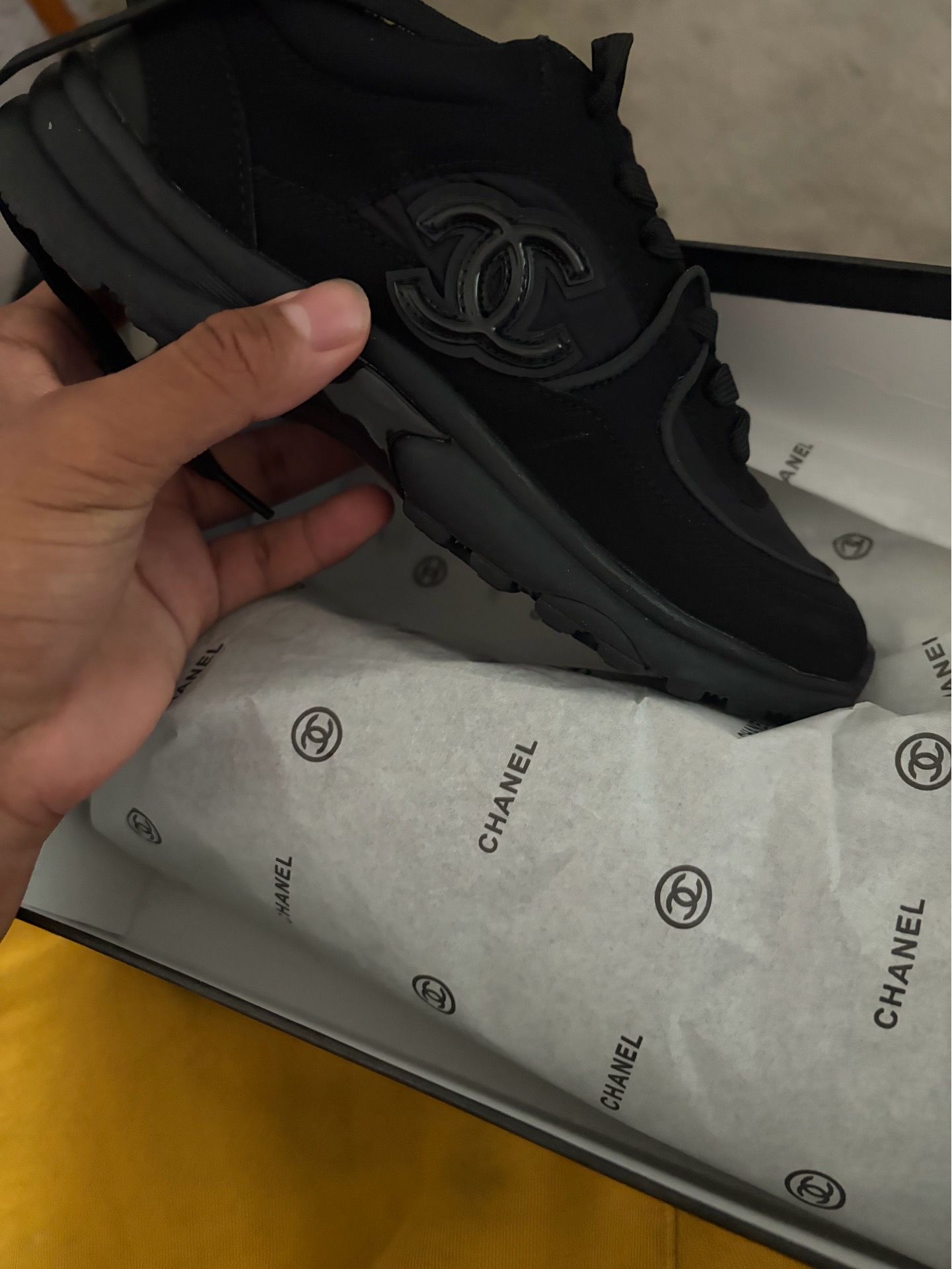 Chanel runners