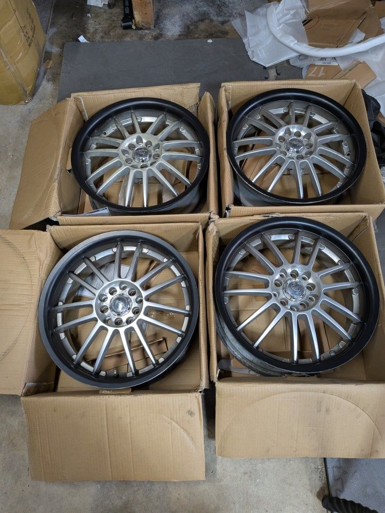 5x100 & 5x114.3 Akita Universal Wheels 