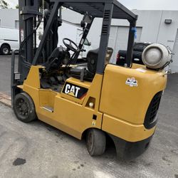 9500 Lbs Cat Forklift 