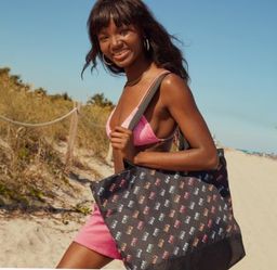 Tote Grande De Victoria Secret $30