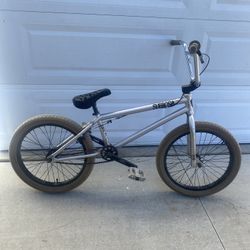 Subrosa  Tiro XL BMX Bicycle