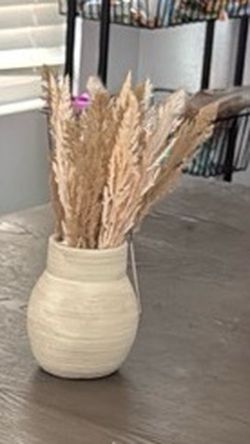 Ceramic Vase with Dried Pampas Grass