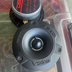 Amp And Tweeter’s 