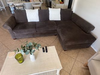 Dark grey sectional (no stains!)