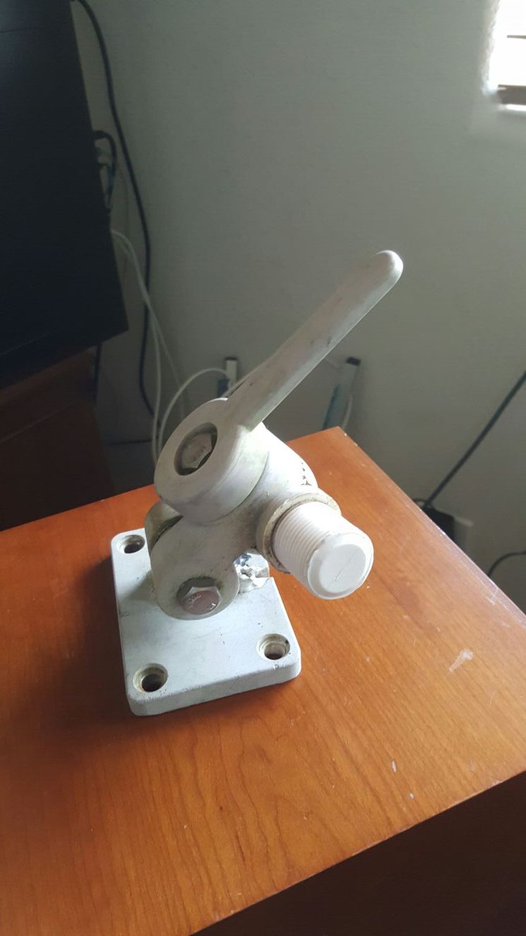 Shakespeare vhf antenna mount