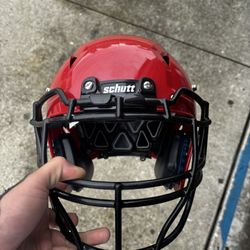 YOUTH LARGE FOOTBALL HELMET