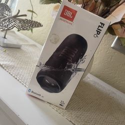 JBL Flip 6 Party Speaker Brand New 
