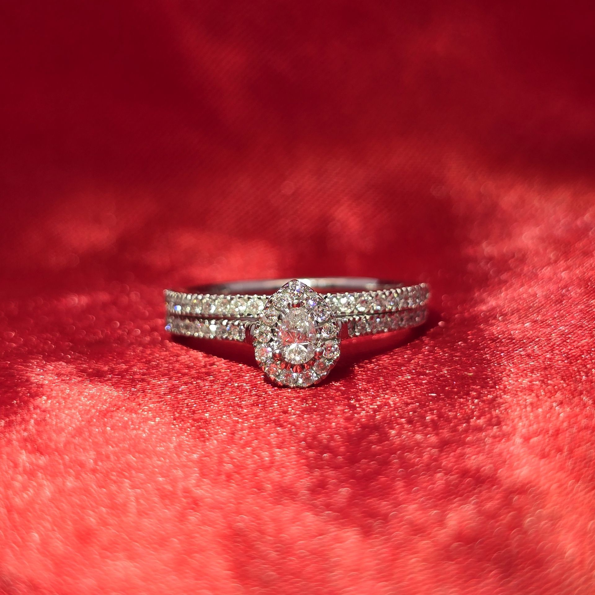 14k White Gold Diamond Pear Drop Ring 0.12 ctw