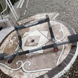 aparato para hacer ejercicio $12  lo tengo en el centro  