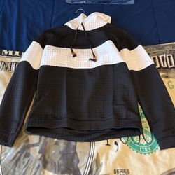 Men’s Medium Hoodie 