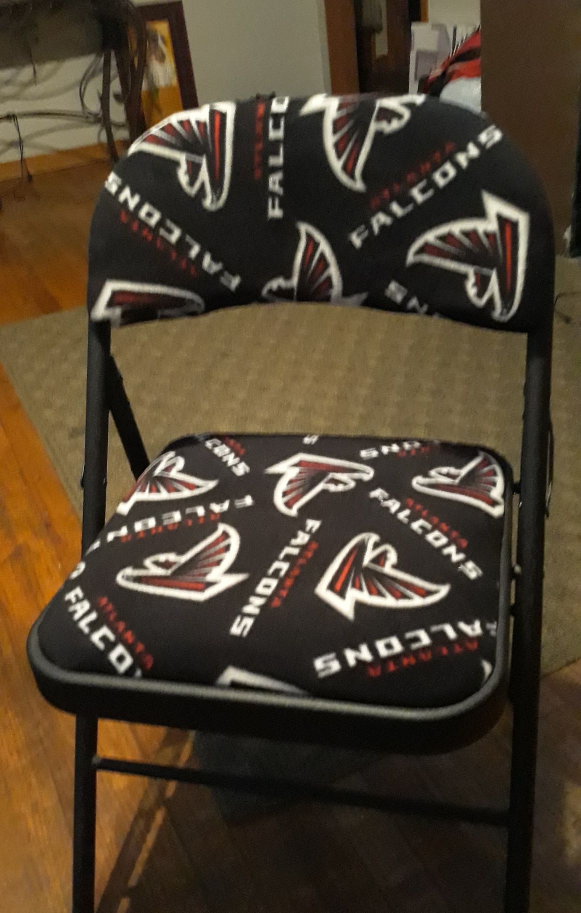 Team folding chair