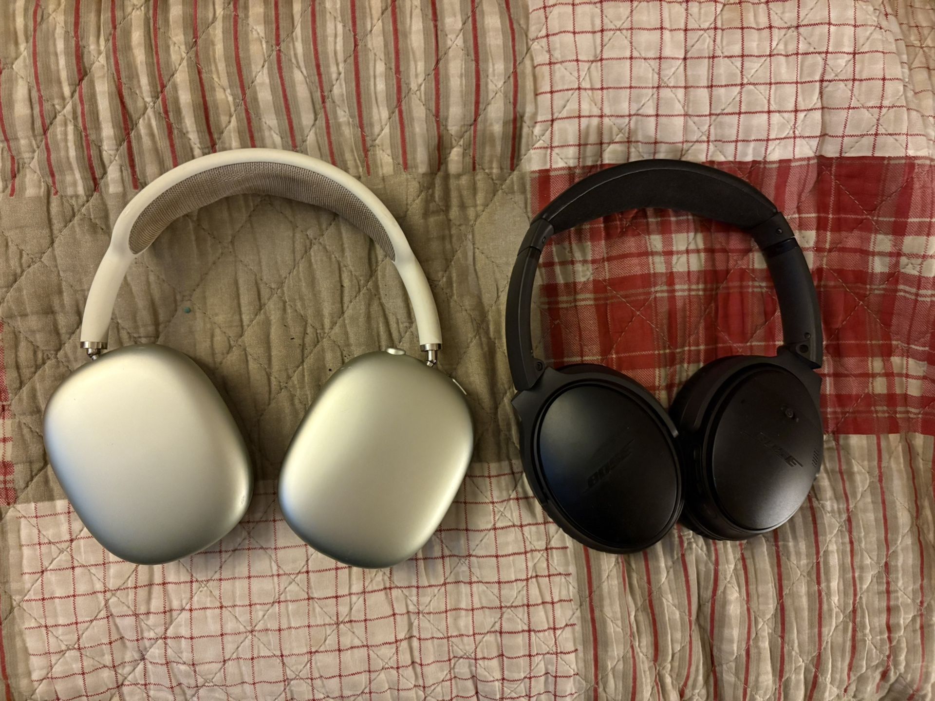 Apple AirPods Max and Bose qc35 headphones
