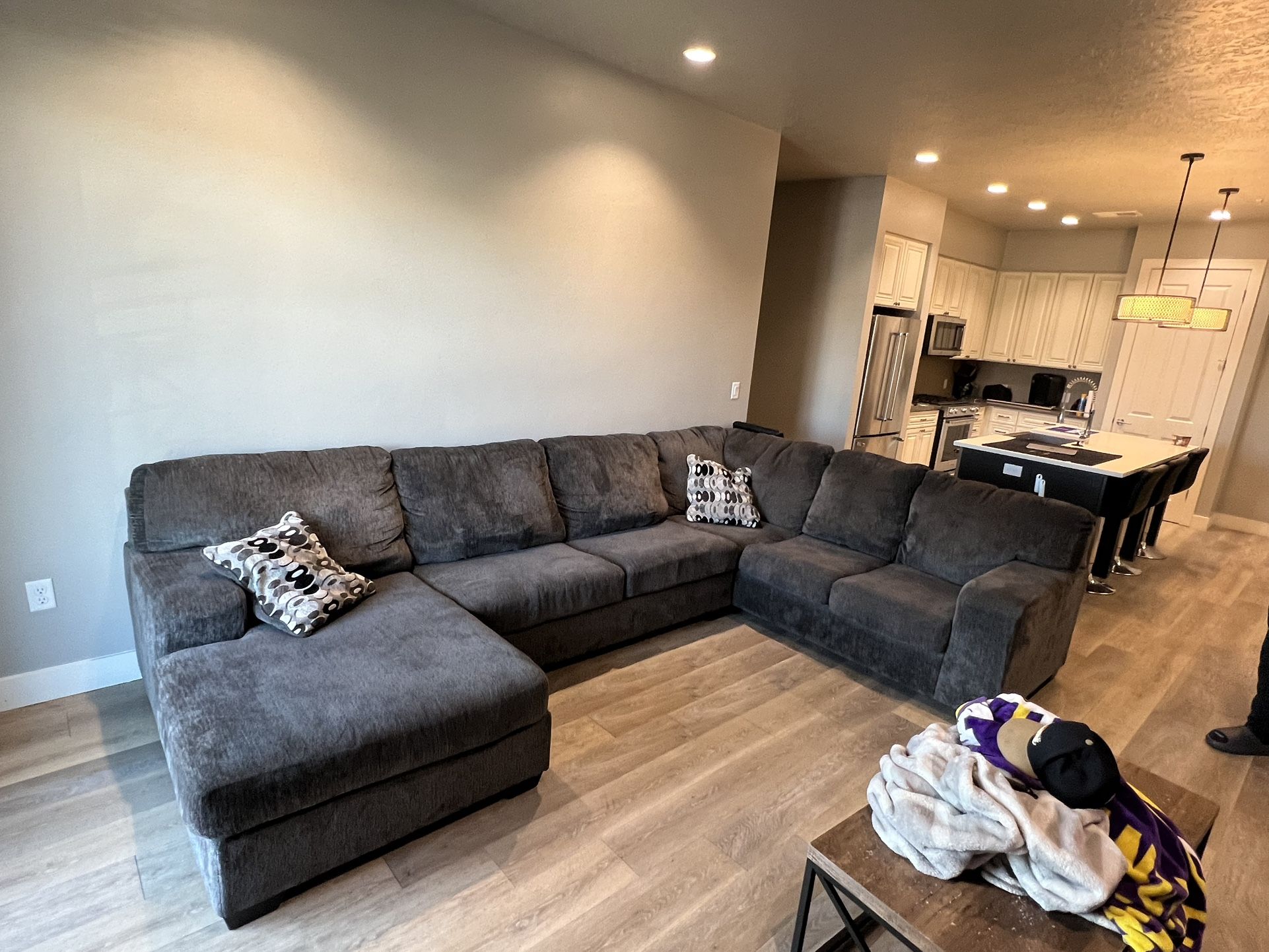 Couch, Sectional, Sofa, Gray 