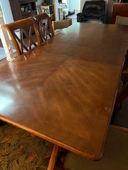 Gifting: Large dining set