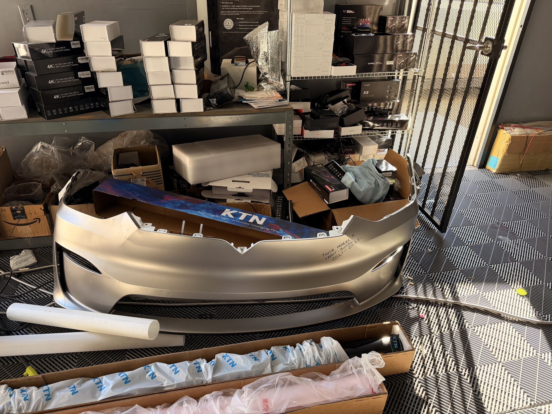 Front Bumper Tesla Model X. 2021-2025- OEM