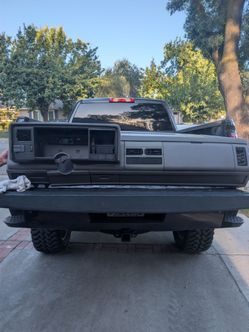 Chevy Silverado 1(contact info removed) complete dash with radio