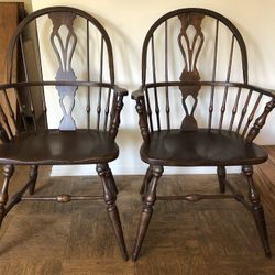 COLONIAL-STYLE CHAIRS /Pair (Vintage Cushman Classics)