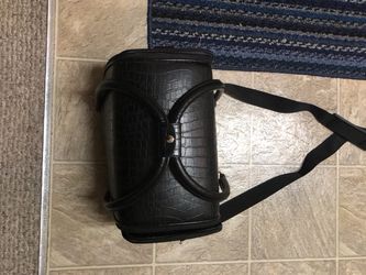 Make up carrying case or could be used as art supply carrying case for Sale  in Los Angeles, CA - OfferUp