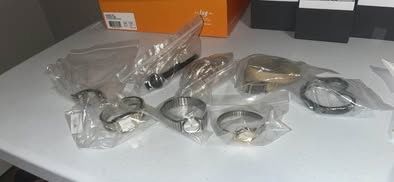 Woman's Watches / NEED BATTERIES Holiday Pricing 🎄