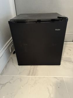 Mini fridge