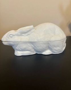 Victorian white glass rabbit, candy dish