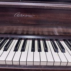 Acrosonic Piano 