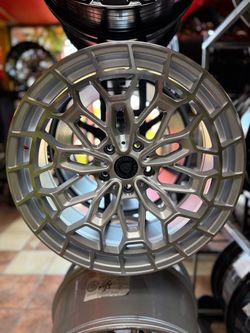 20x8.5” Defy “D13” Wheels