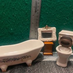 Porcelain Miniature Bathroom Set 