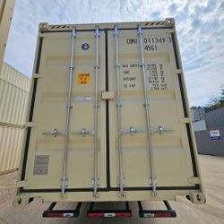 WIND & WATERTIGHT 20’ & 40’ SHIPPING CONTAINERS!