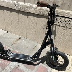 nice scooter for kids / not is electric 