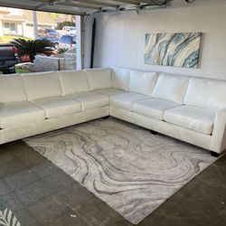 Sectional Couch **WILL DELIVER **