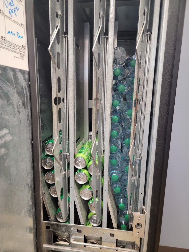Combo Vending Machine Works In good Condition