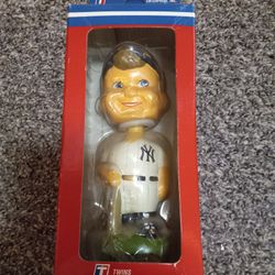 Collectible MLB Bobble Head NEW YORK