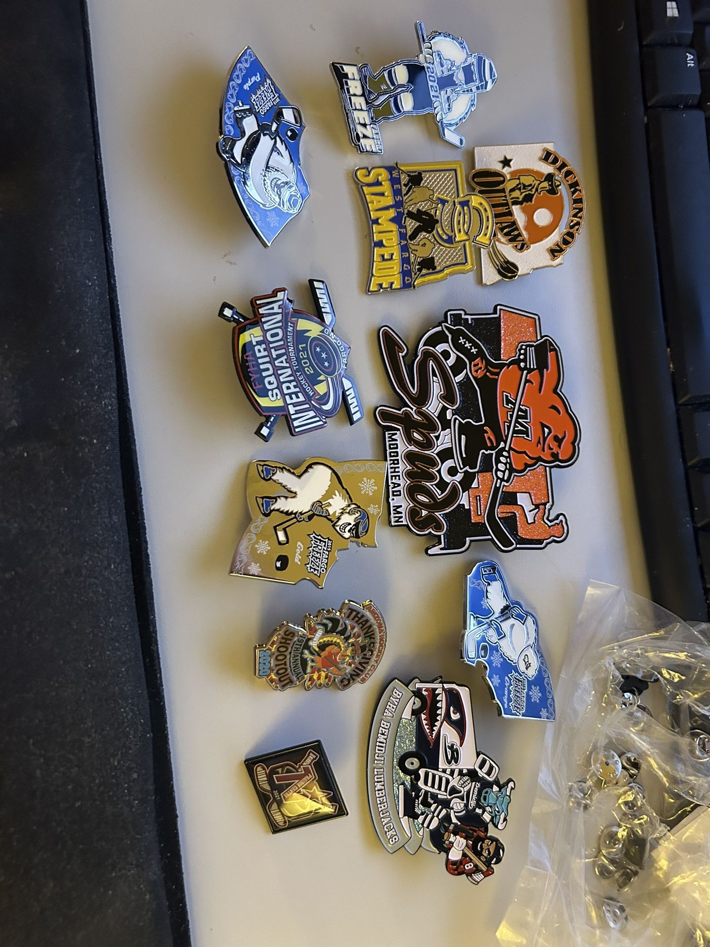 Group of miscellaneous sports, the power, pens, miscellaneous – various