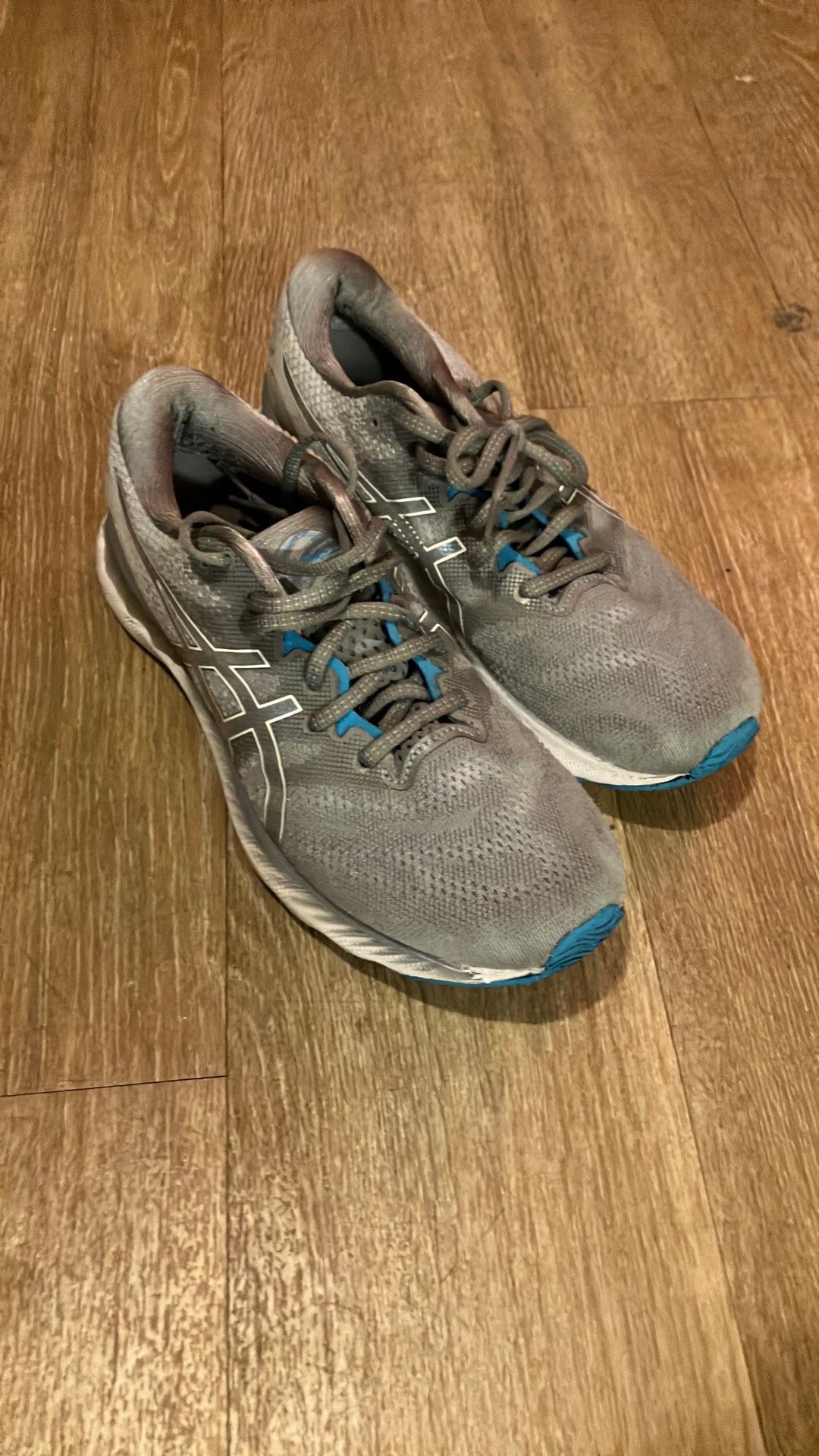 ASICS Gel Nimbus 23 Women’s Size 9 CLEAN