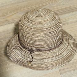 August Hat Company Textured Cloche Derby Sun Brim Packable Travel Hat.