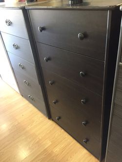 Compressed wood dresser 5 jumbo drawers