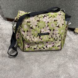 Vintage Petunia Pickle Bottom Diaper Bag—boxie