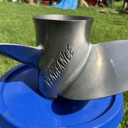 Mercury Marine Vengeance 14.5 x 17p Propeller Boat Prop