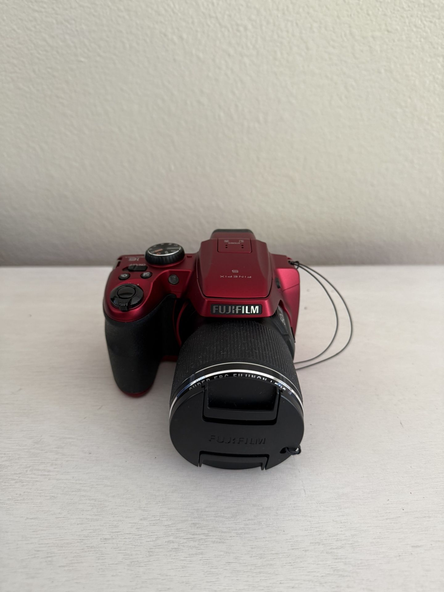 Red Fujifilm FinePix 9200 DSLR Camera