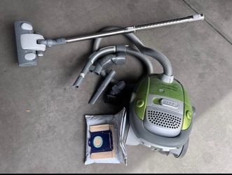 Vacuum Cleaner
