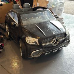 Mercedes Toy Car