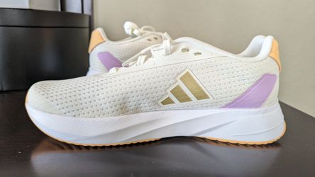  Adidas Youth Size 4. Fit Women Size 7-7.5