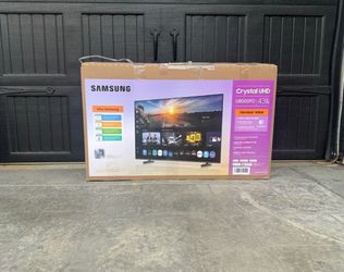 43 “ Samsung smart 4K UHD DHR TV