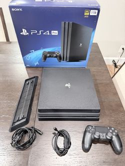 Play Station 4 Pro