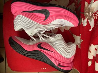 bsketball shoes