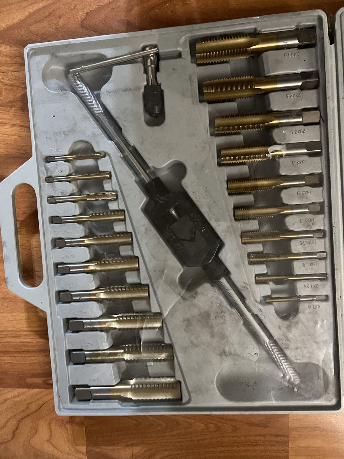 Pittsburgh Titanium Nitride Coated Alloy Steel Metric Tap & Die Set, 45